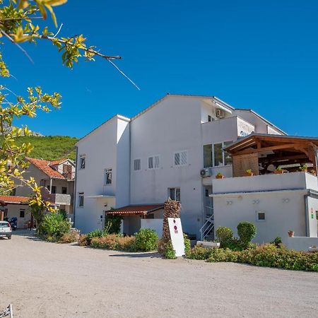 Apartments By The Sea Sumpetar, Omis - 2808 Luaran gambar
