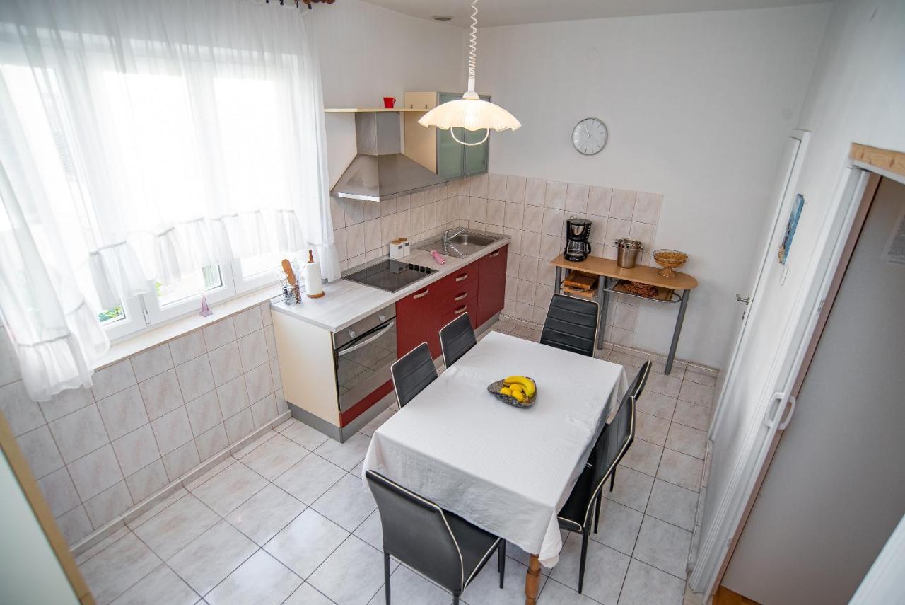 Apartments By The Sea Sumpetar, Omis - 2808 Luaran gambar