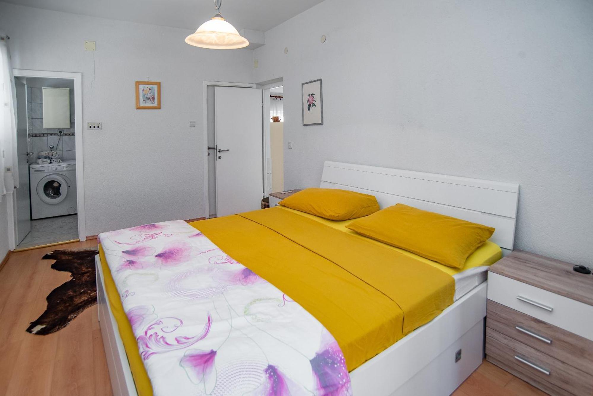 Apartments By The Sea Sumpetar, Omis - 2808 Bilik gambar