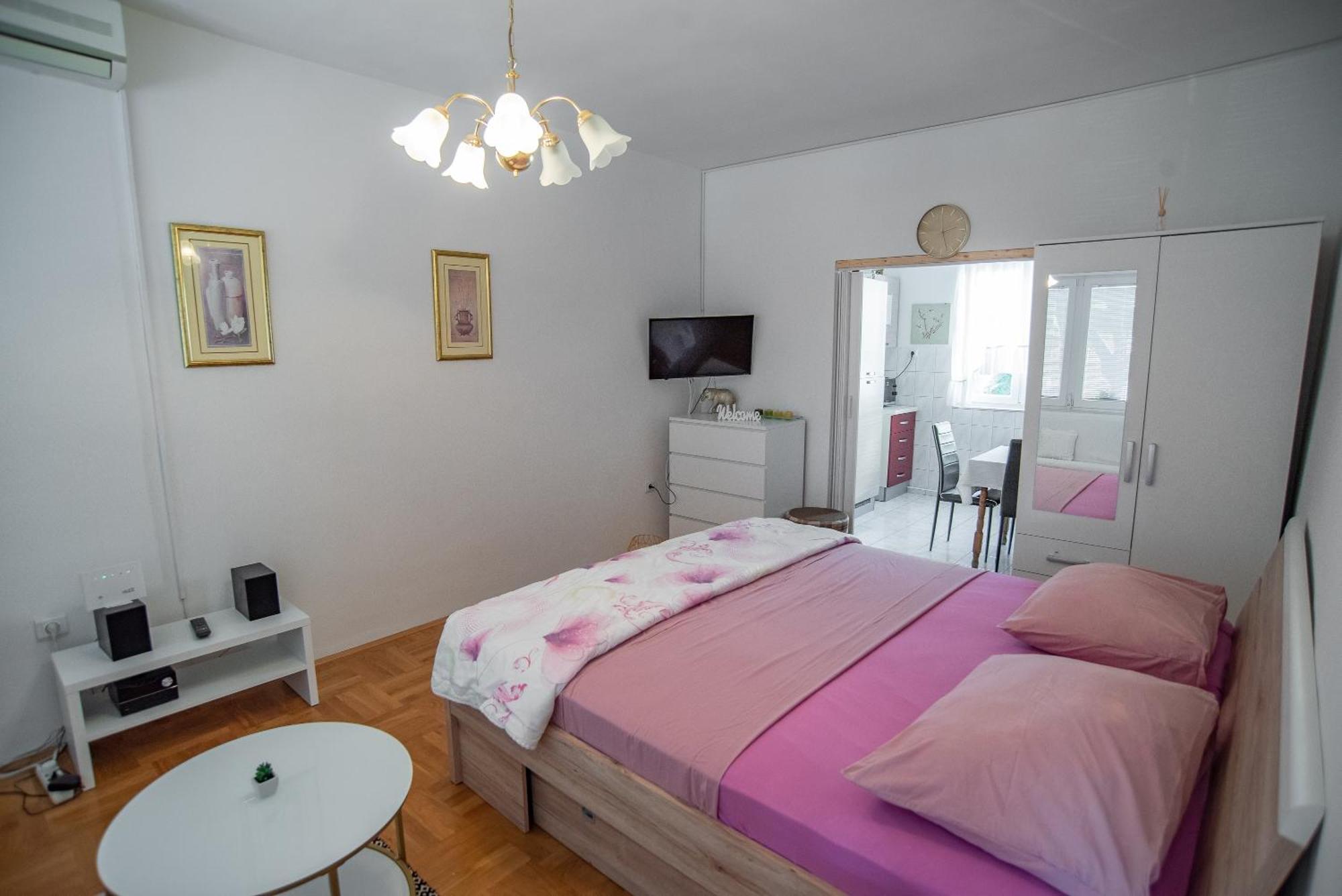Apartments By The Sea Sumpetar, Omis - 2808 Bilik gambar
