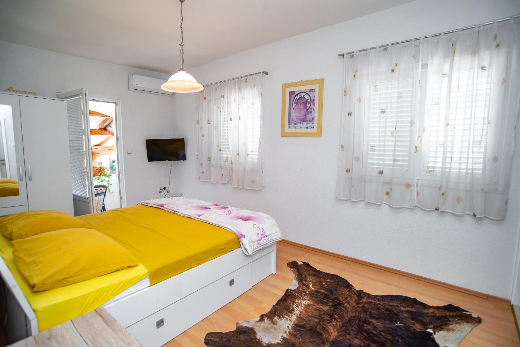 Apartments By The Sea Sumpetar, Omis - 2808 Bilik gambar
